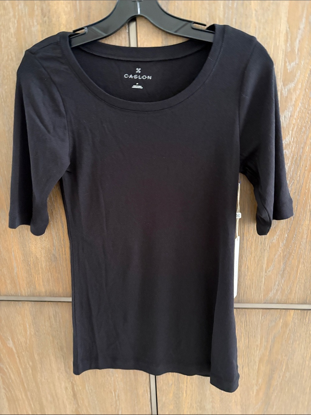 Caslon Black Scoop Neck Short Sleeve Tee